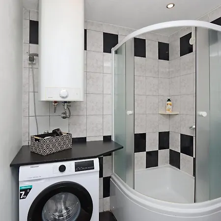 With Wifi - 21879 Fiume