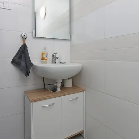 With Wifi - 21879 Apartment